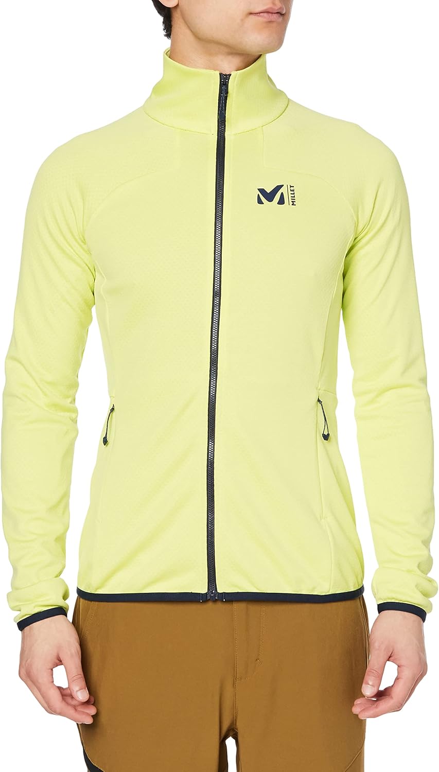 Veste Millet col officier portée en ville lors d'une journée typique